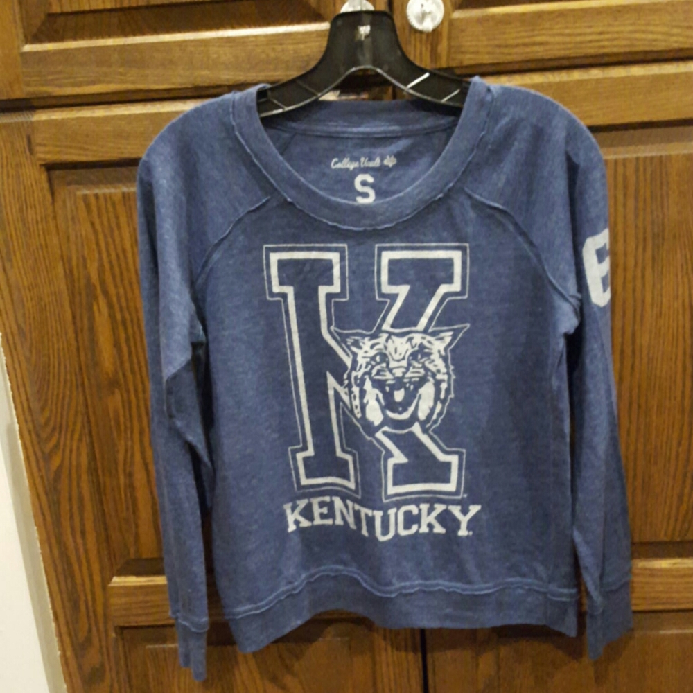 College Vault KENTUCKY WILDCATS Tee Size S
